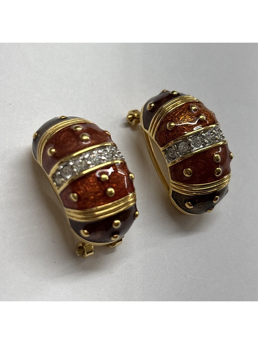 VINTAGE SIGNED JOAN RIVERS CLASSICS   CLIP EARRINGS CRYSTAL RHINESTONES,  ENAMEL